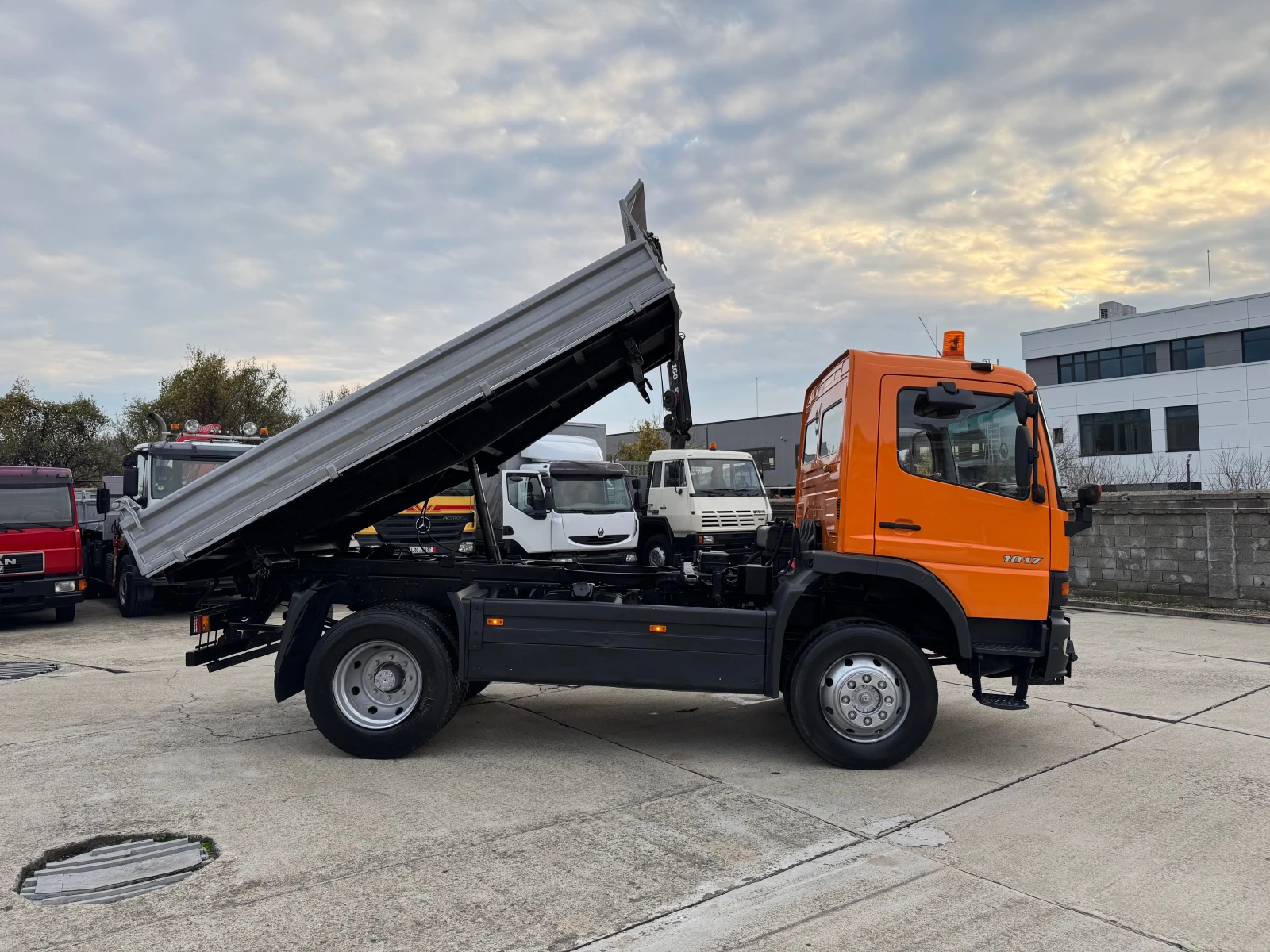 Mercedes-Benz Atego 1017 4x4 тристранен самосвал  - изображение 5