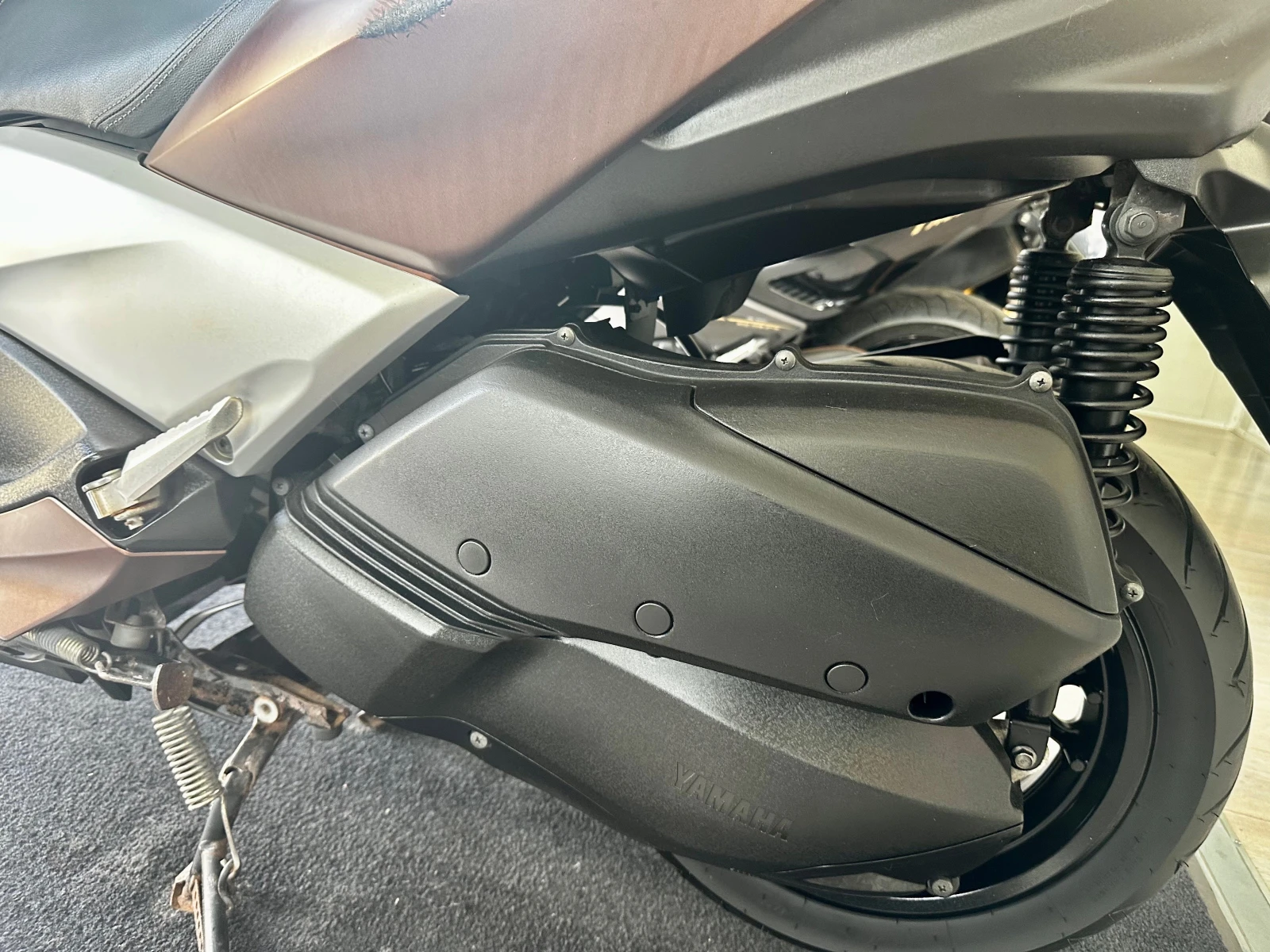 Yamaha X-max 300i ABS/TC/LED 05.2017г. - изображение 8
