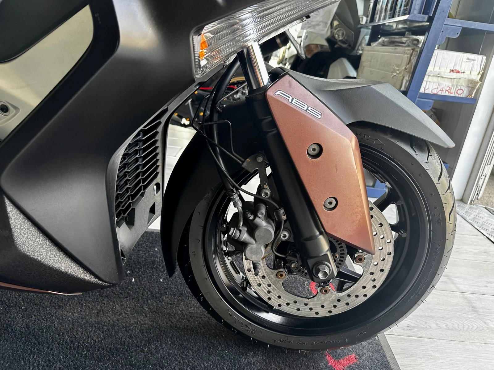 Yamaha X-max 300i ABS/TC/LED 05.2017г. - изображение 10