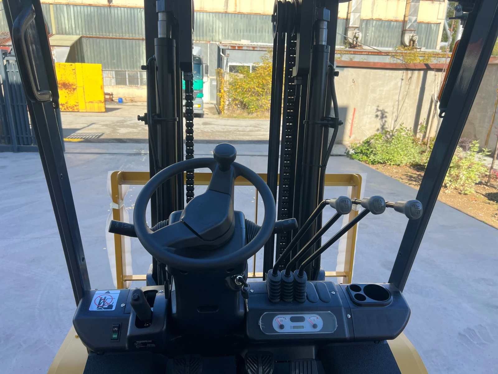  TCM  | NISSAN K25 / | Mobile.bg   6