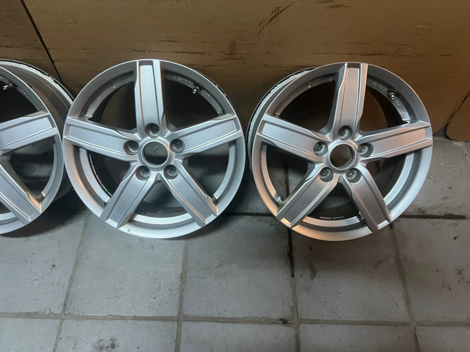 ������ | Mobile.bg � ����������� 4