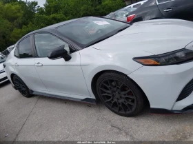Toyota Camry TRD/CARBON/V6/СЛЕДЕНЕ НА ЛЕНТИ/КАМЕРА/, снимка 4