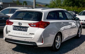 Toyota Auris 1.6 бензин! ТОП! ПАНОРАМА! С ГАРАНЦИЯ! , снимка 4
