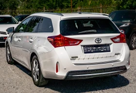 Toyota Auris 1.6 бензин! ТОП! ПАНОРАМА! С ГАРАНЦИЯ! , снимка 6