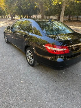 Mercedes-Benz E 220, снимка 4