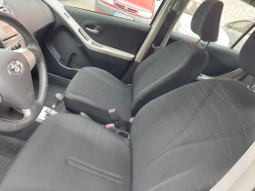 Toyota Yaris 1.3VVTI 91000km. AUTOMAT  - 4250 € / 8312.28 лв. - 59232320 13