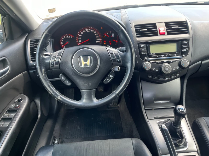 Honda Accord 2.0I, снимка 9 - Автомобили и джипове - 43744920