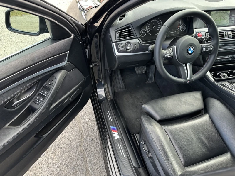 BMW 530 M-perform. G30, снимка 8 - Автомобили и джипове - 47882956