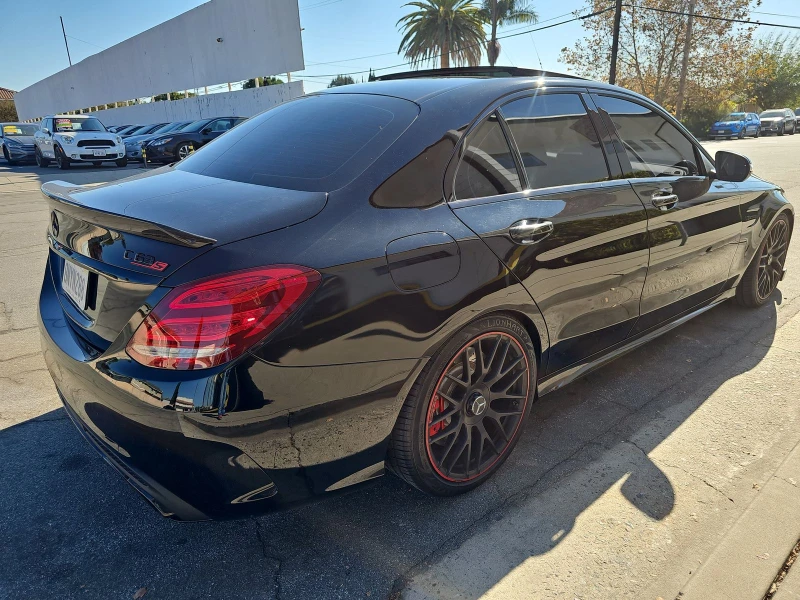 Mercedes-Benz C 63 AMG S * CAMERA * BUCKET SEATS * ПОДГРЕВ, снимка 4 - Автомобили и джипове - 48463348