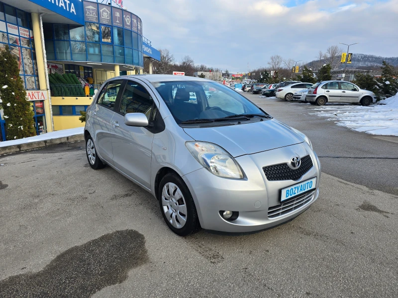 Toyota Yaris 1.3VVTi-АВТОМАТИК, снимка 6 - Автомобили и джипове - 49212258