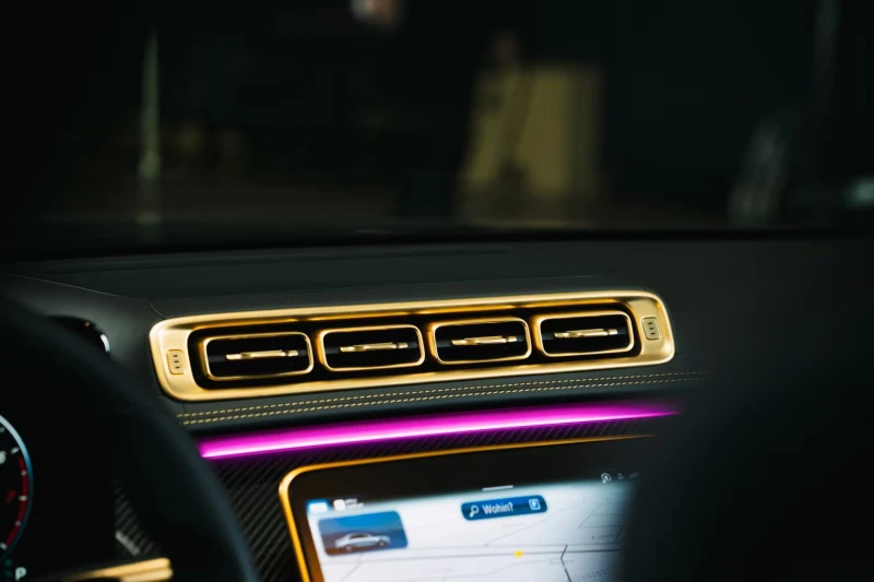 Mercedes-Benz S 580 SCHAWE/503HP/GOLD&CARBON/УНИКАТ/1от1/AMBIENTS/654v, снимка 14 - Автомобили и джипове - 50884931