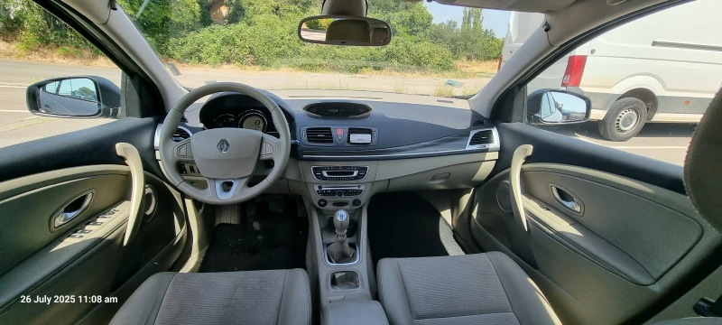 Renault Megane, снимка 6 - Автомобили и джипове - 51148584