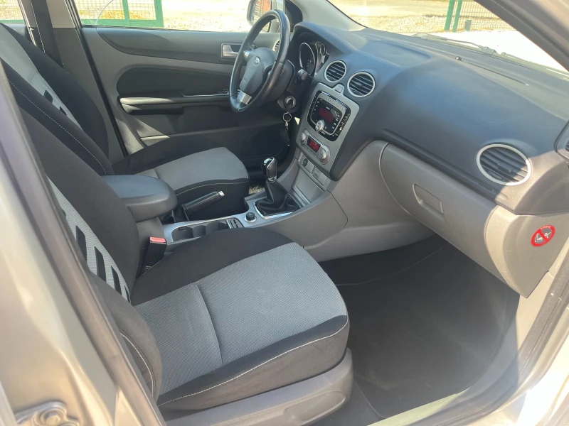 Ford Focus 1.6 Бензин/Газ , снимка 9 - Автомобили и джипове - 51687415