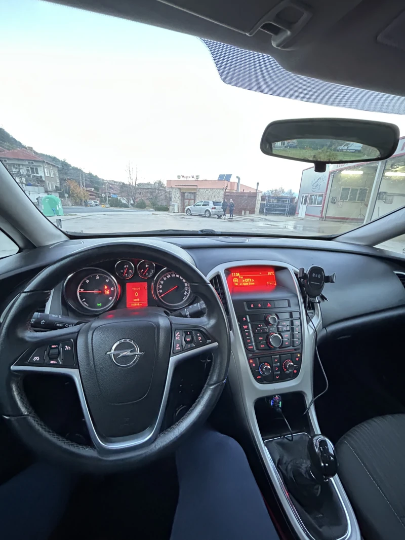 Opel Astra, снимка 6 - Автомобили и джипове - 52643769