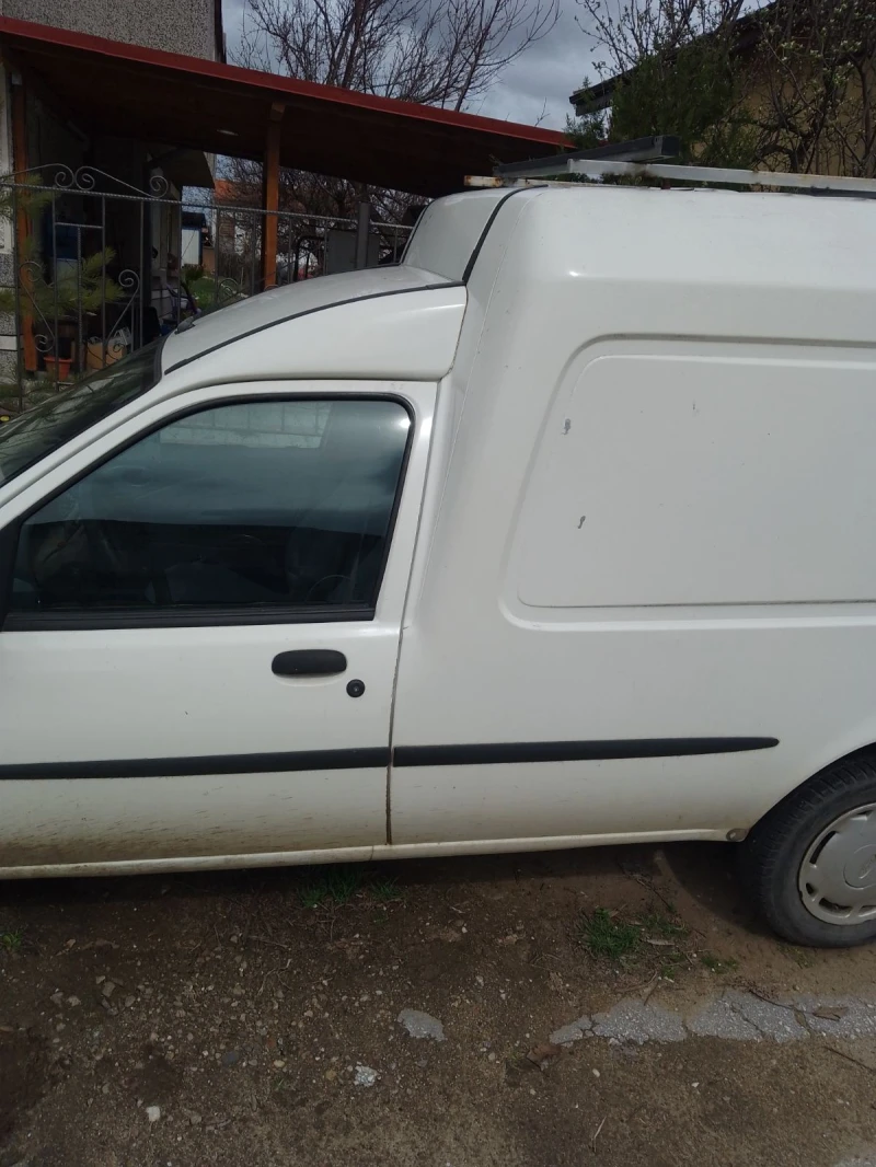 Ford Courier 1.8, снимка 5 - Автомобили и джипове - 52692139