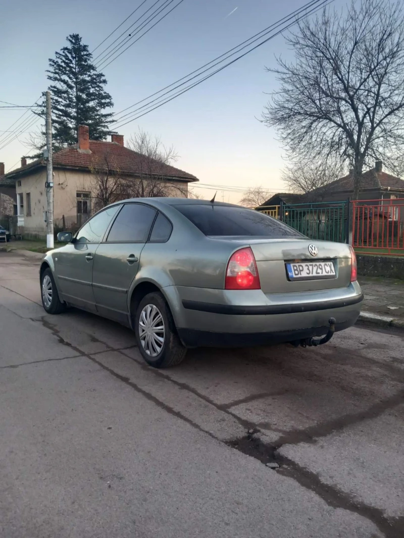 VW Passat, снимка 5 - Автомобили и джипове - 52795140
