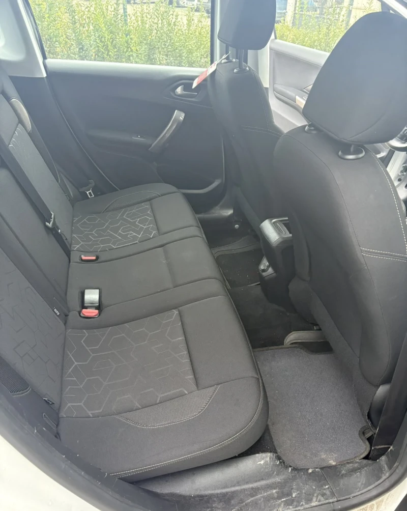 Peugeot 2008 1.2vti бензин , снимка 6 - Автомобили и джипове - 52865244