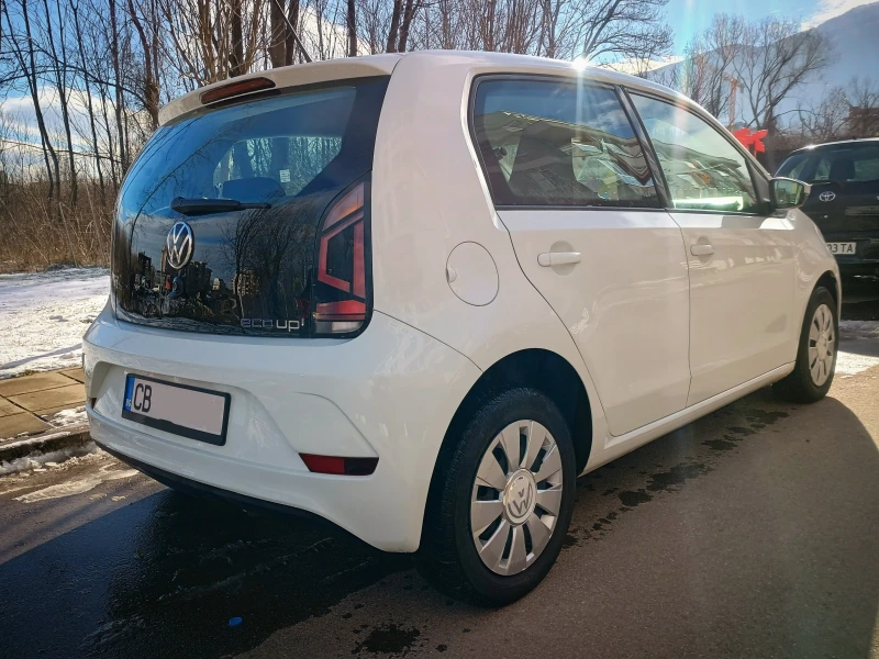 VW Up, снимка 4 - Автомобили и джипове - 53078867