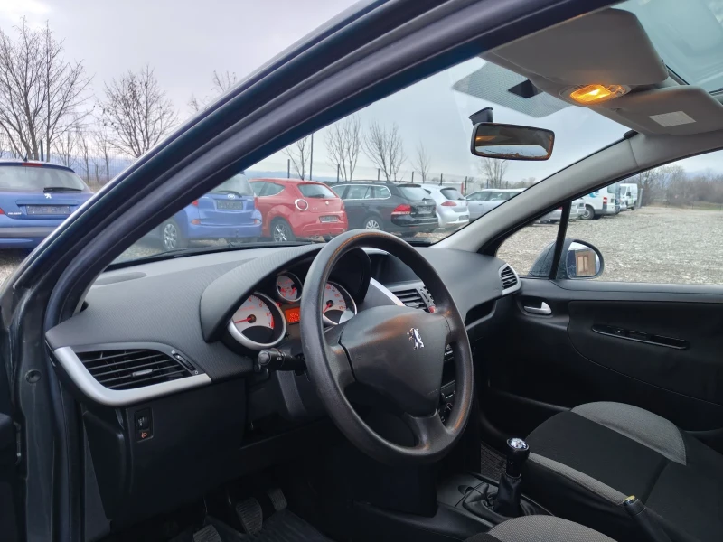 Peugeot 207 1.4  i, снимка 11 - Автомобили и джипове - 53089382