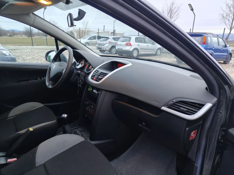 Peugeot 207 1.4  i, снимка 13 - Автомобили и джипове - 53089382