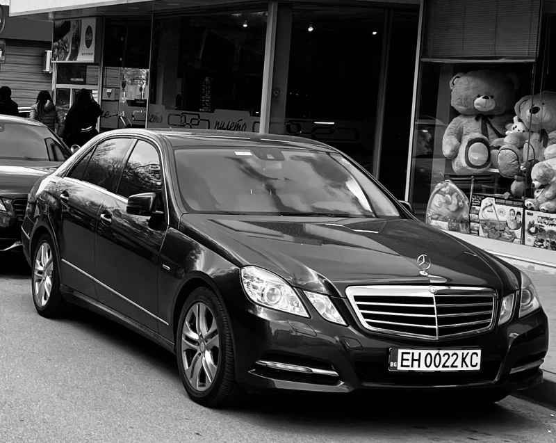 Mercedes-Benz E 350 AVANTGARDE / КУПЕНА НОВА В БЪЛГАРИЯ, снимка 7 - Автомобили и джипове - 53188430