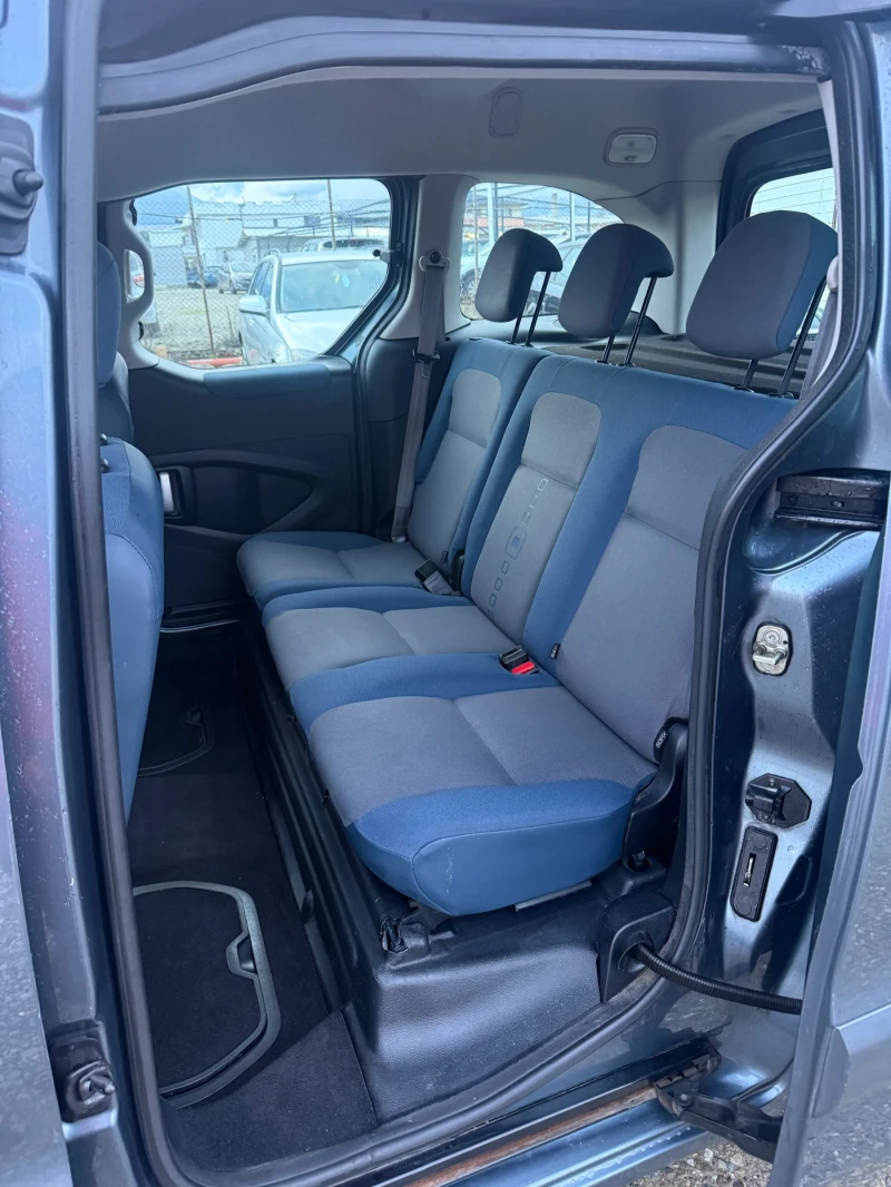 Citroen Berlingo 1.6HDI* Multispace* Теглич* ЛИЗИНГ, снимка 7 - Автомобили и джипове - 53342944