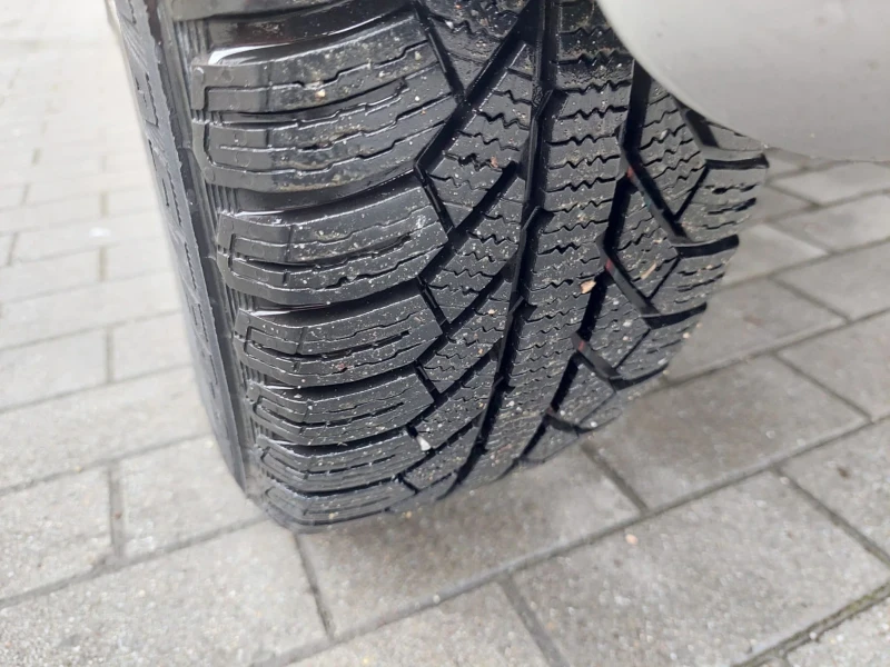 Toyota Yaris 1.3VVTI 91000km. AUTOMAT , снимка 16 - Автомобили и джипове - 53565931