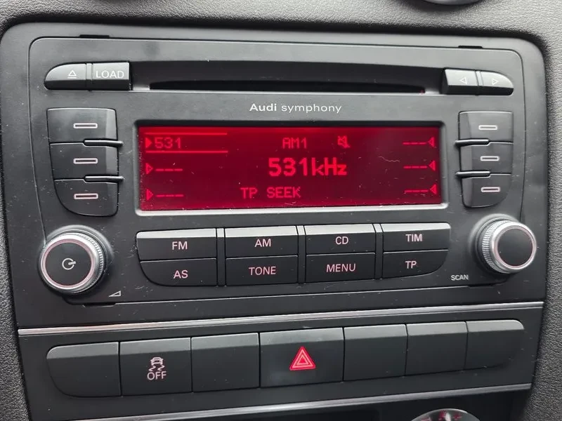 Audi A3 2.0 Tfsi Dynamic, снимка 14 - Автомобили и джипове - 54125556