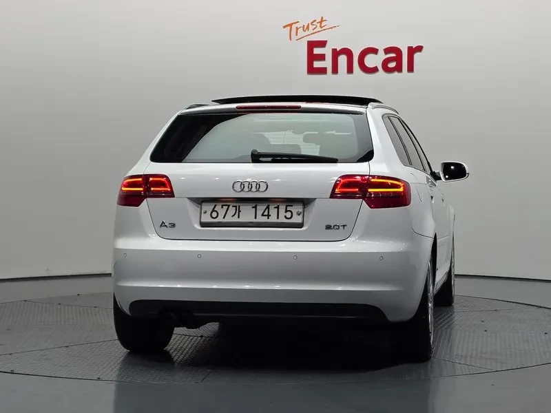 Audi A3 2.0 Tfsi Dynamic, снимка 4 - Автомобили и джипове - 54125556