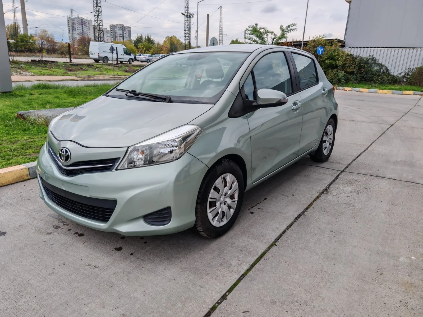 Toyota Yaris 1.0 i | Mobile.bg   2