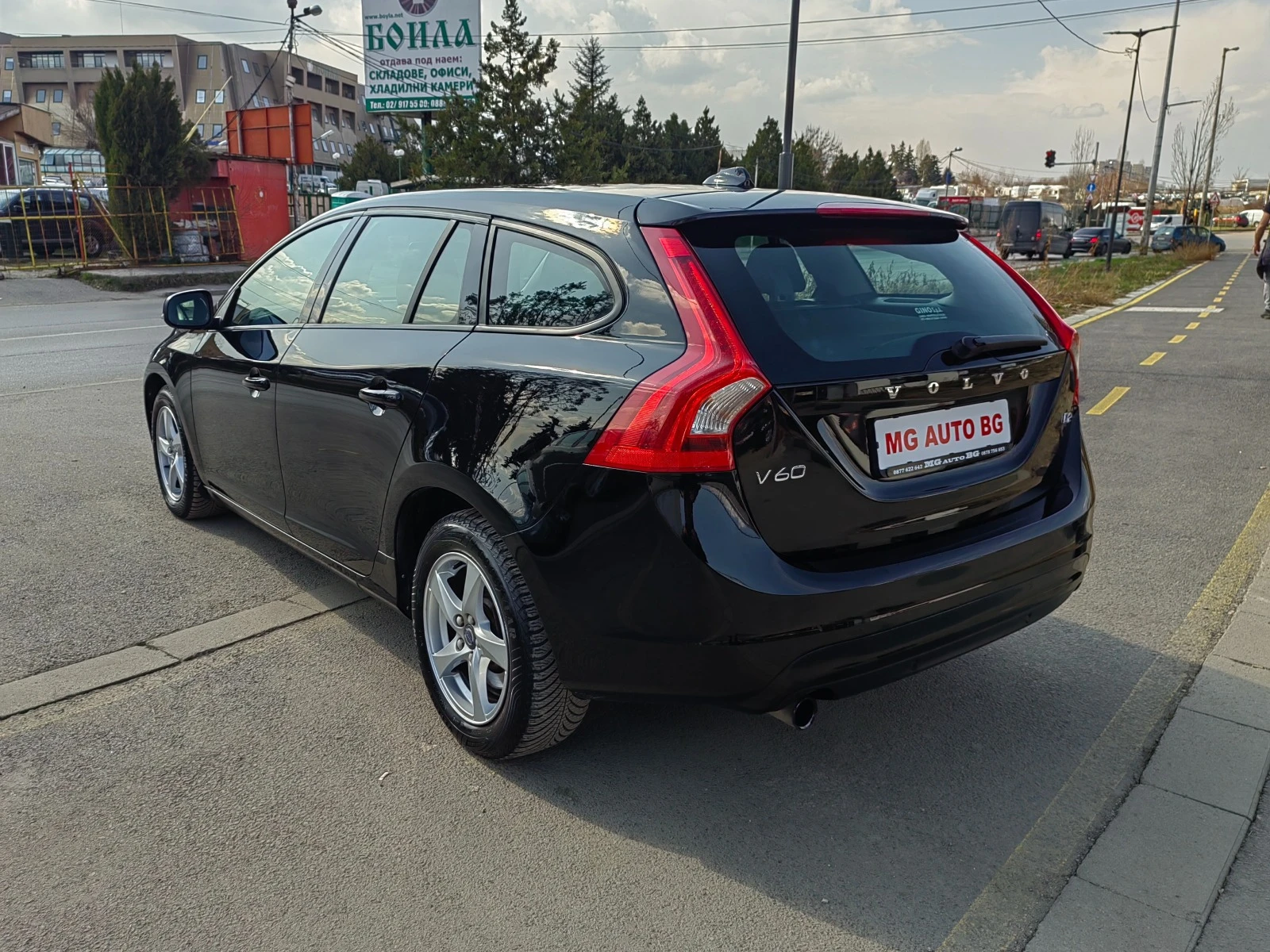 Volvo V60 1.6D - изображение 5