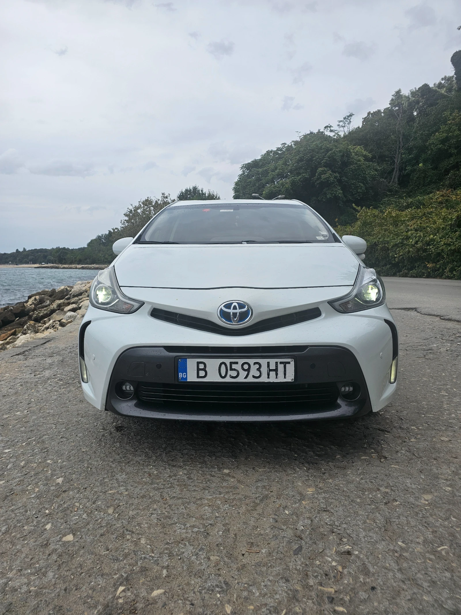 Toyota Prius PRIUS +  - изображение 3