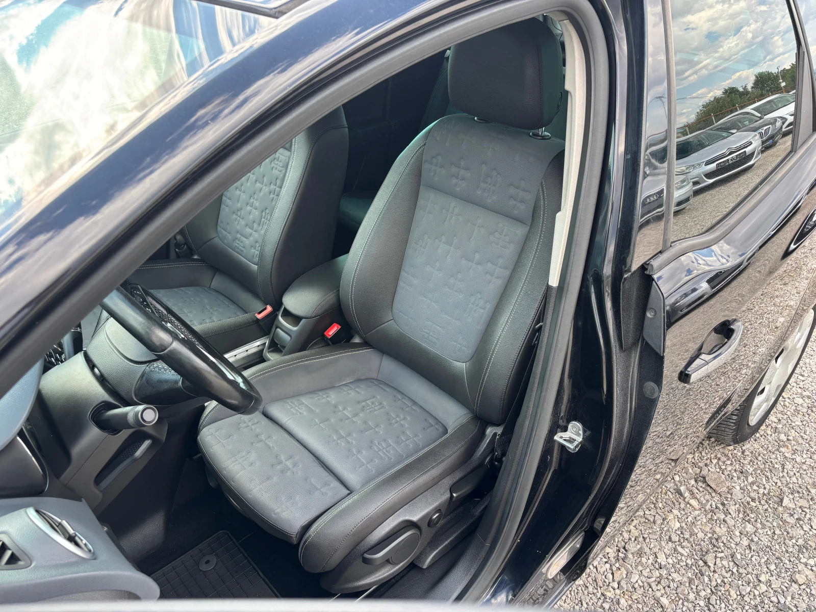Opel Meriva 1.7-101кс, Автоматик - изображение 9
