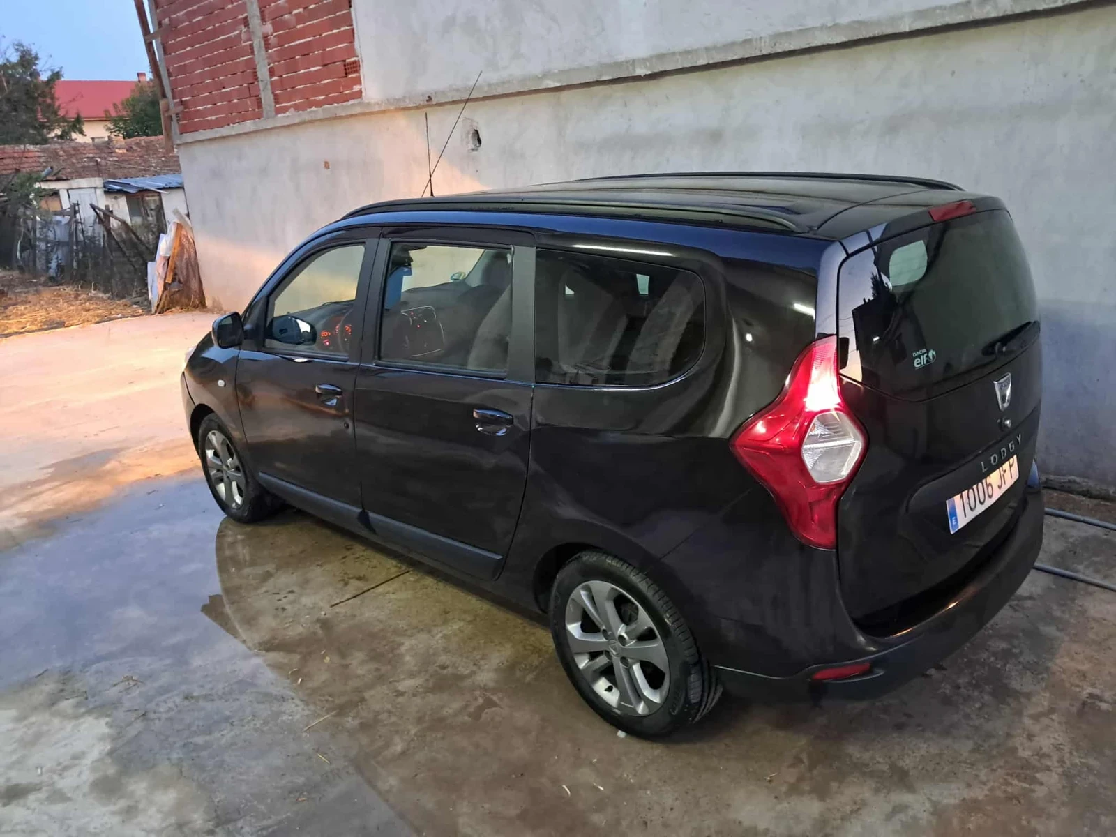 Dacia Lodgy 1.6 82к.с. ГАЗ  - изображение 3