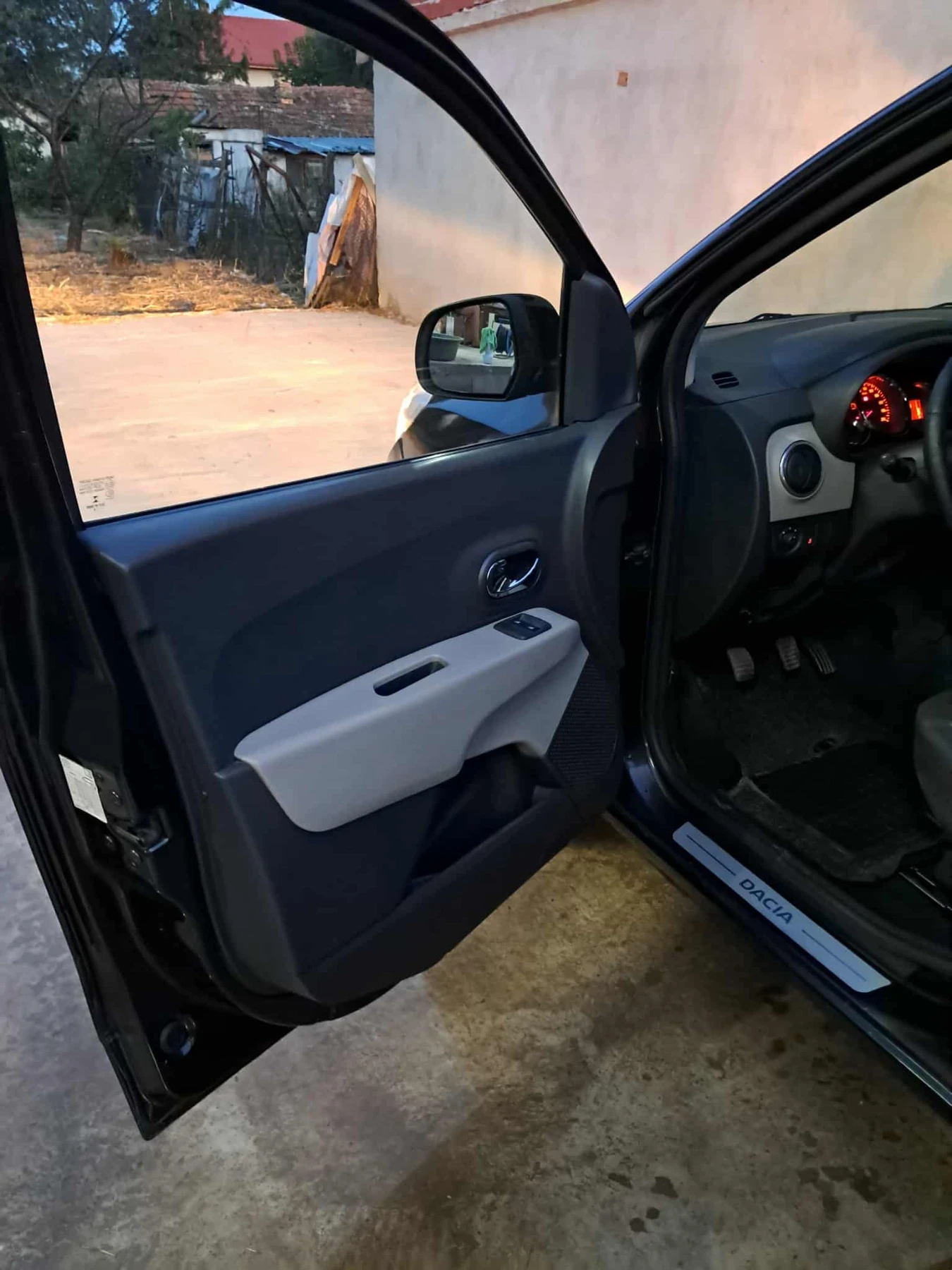 Dacia Lodgy 1.6 82к.с. ГАЗ  - изображение 5