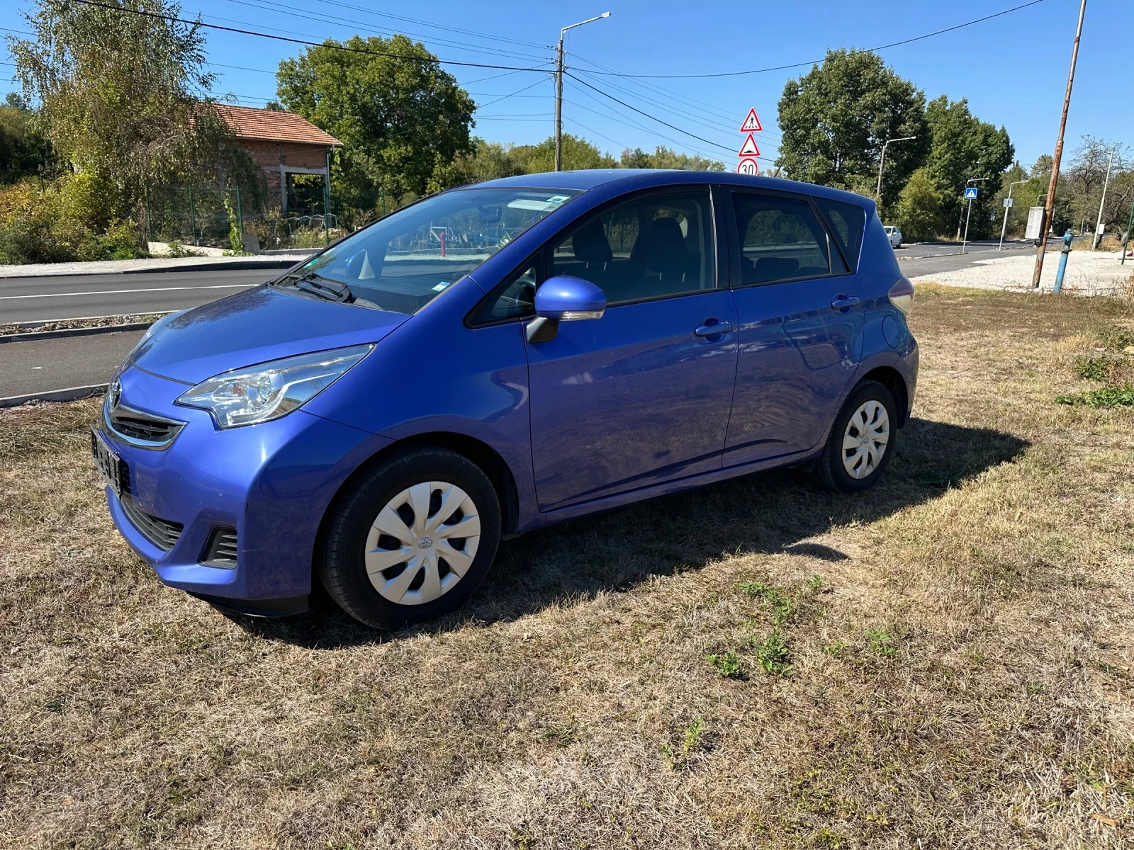 Toyota Verso S  - изображение 6