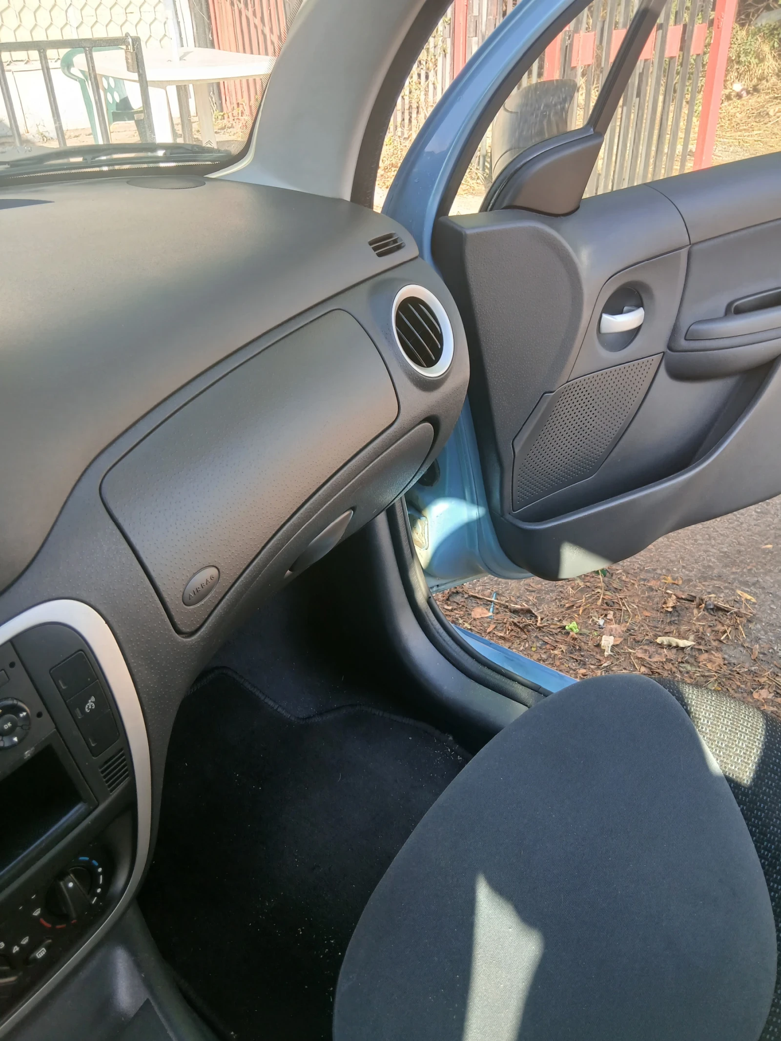 Citroen C3 1.4i | Mobile.bg   11