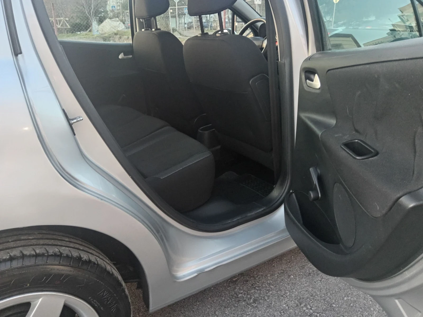 Peugeot 207 1.4i-95.. | Mobile.bg   11