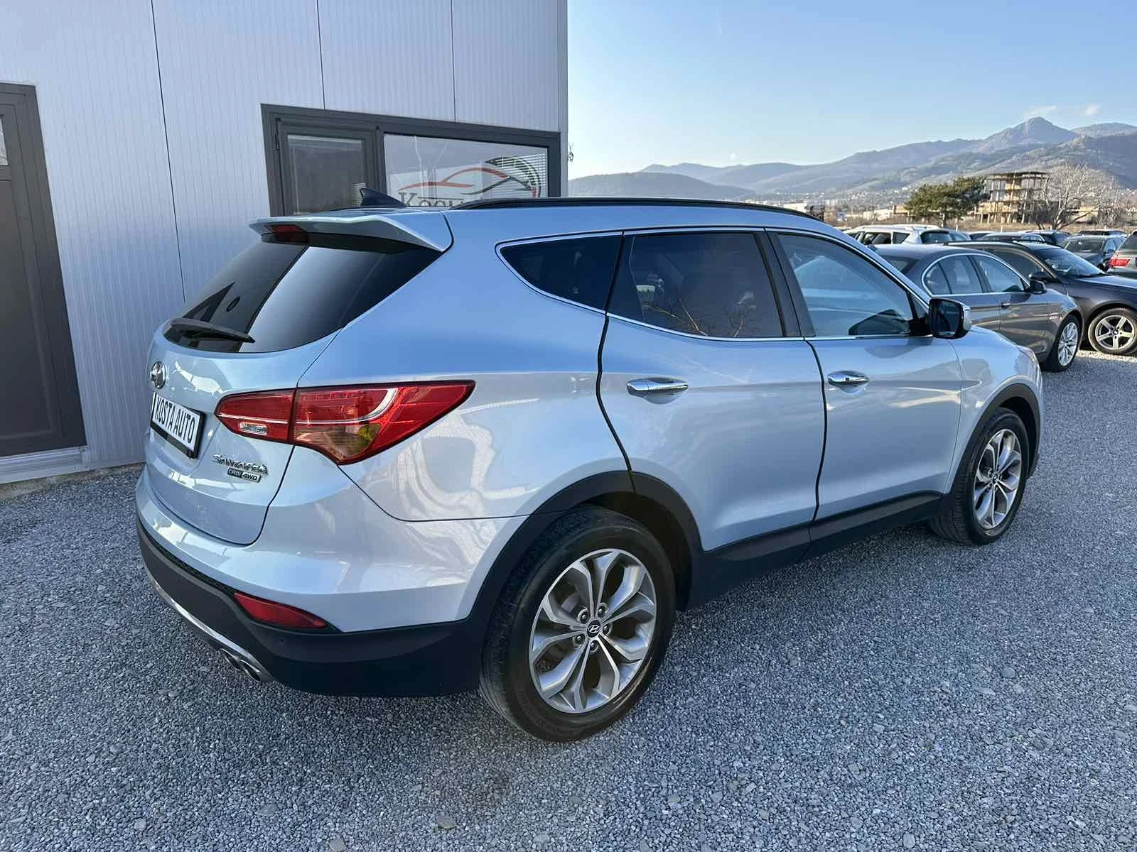 Hyundai Santa fe КАТО НОВ, снимка 3 - Автомобили и джипове - 52553458