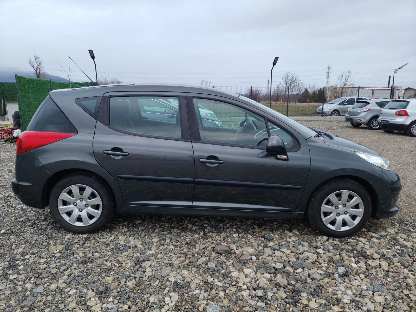 Peugeot 207 1.4  i - изображение 7