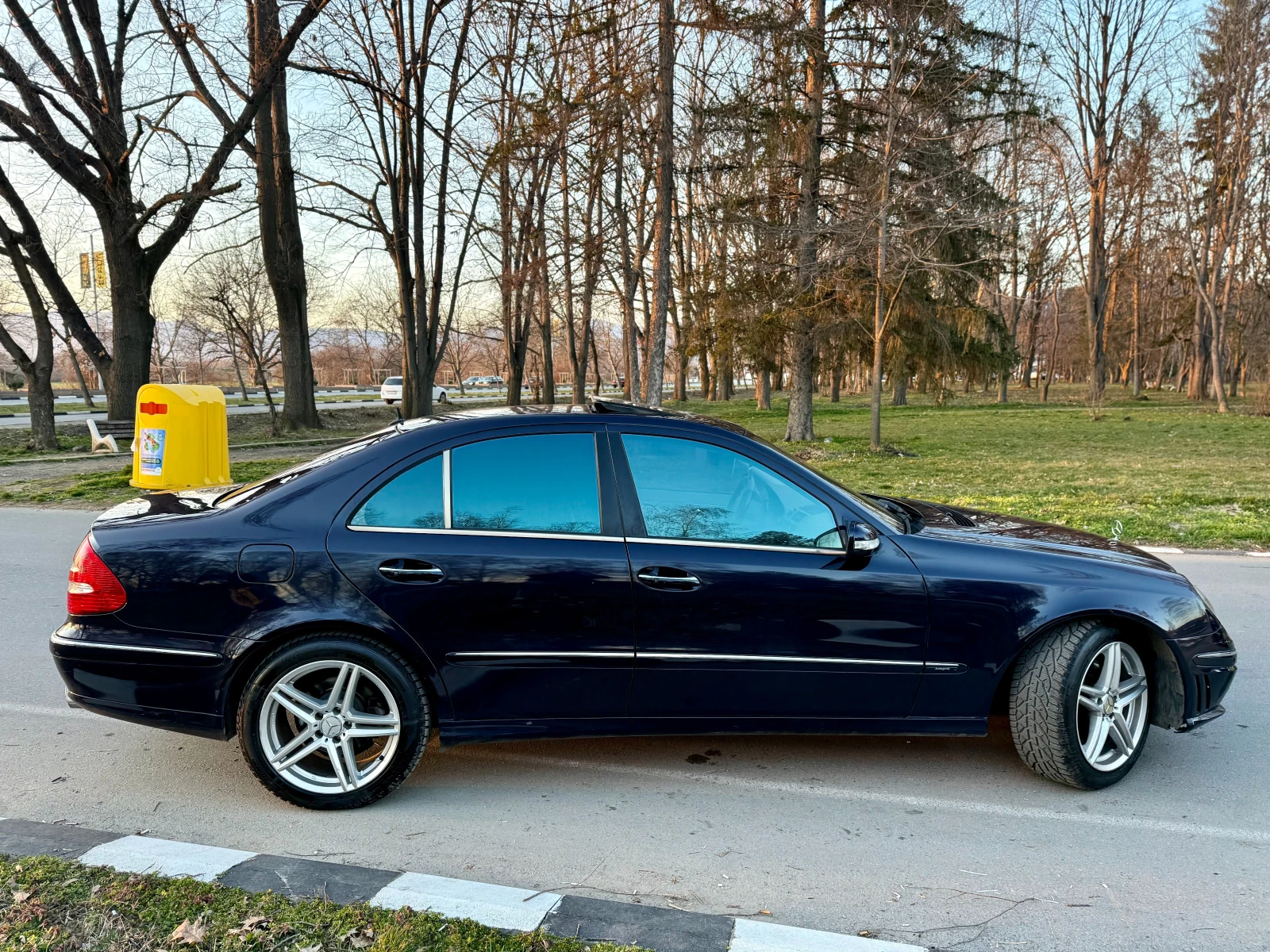 Mercedes-Benz E 500 W211, снимка 7 - Автомобили и джипове - 53750616