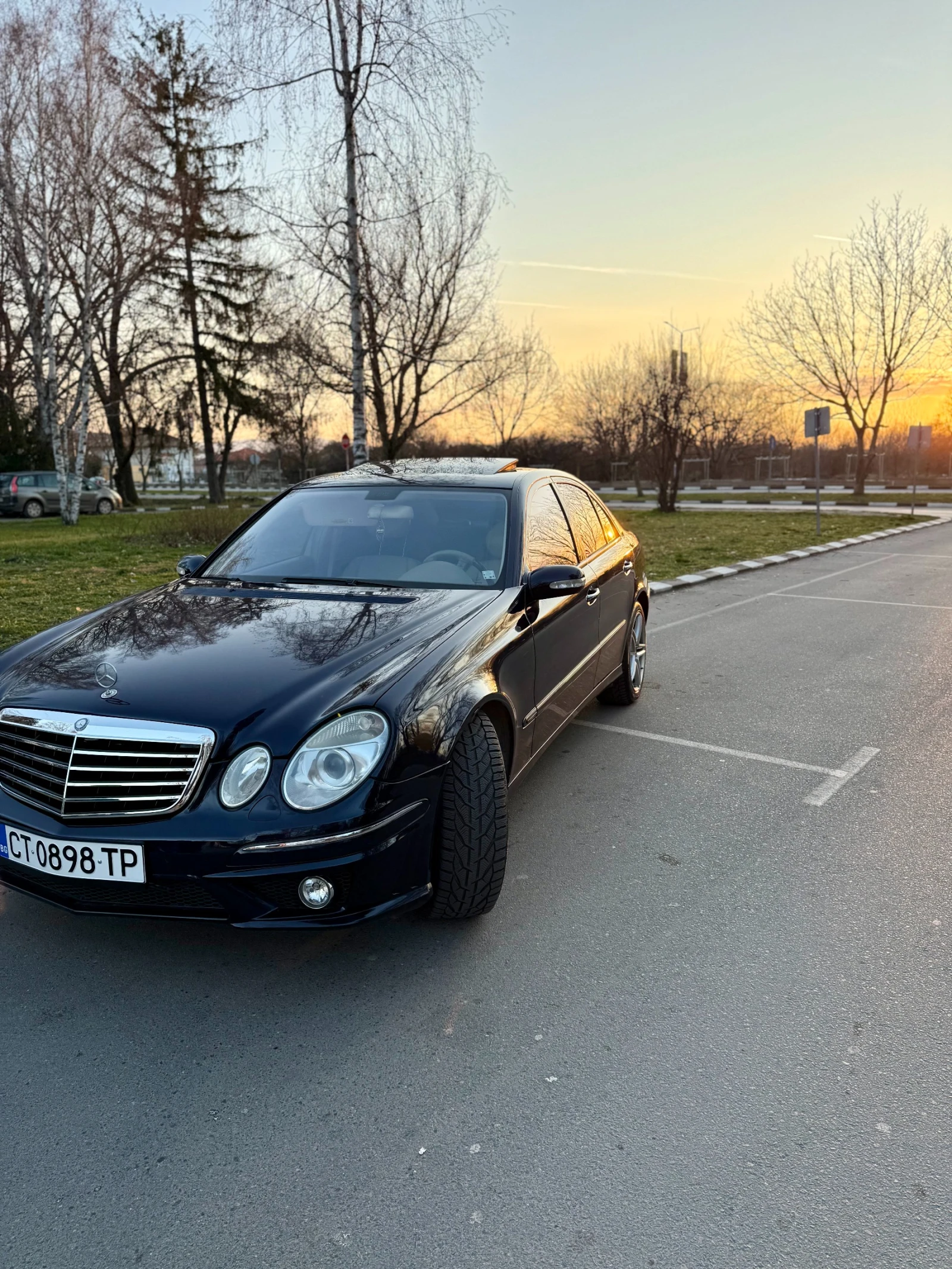 Mercedes-Benz E 500 W211, снимка 3 - Автомобили и джипове - 53750616
