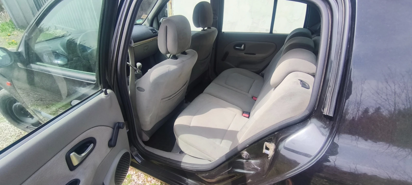 Renault Clio, снимка 10 - Автомобили и джипове - 54221052