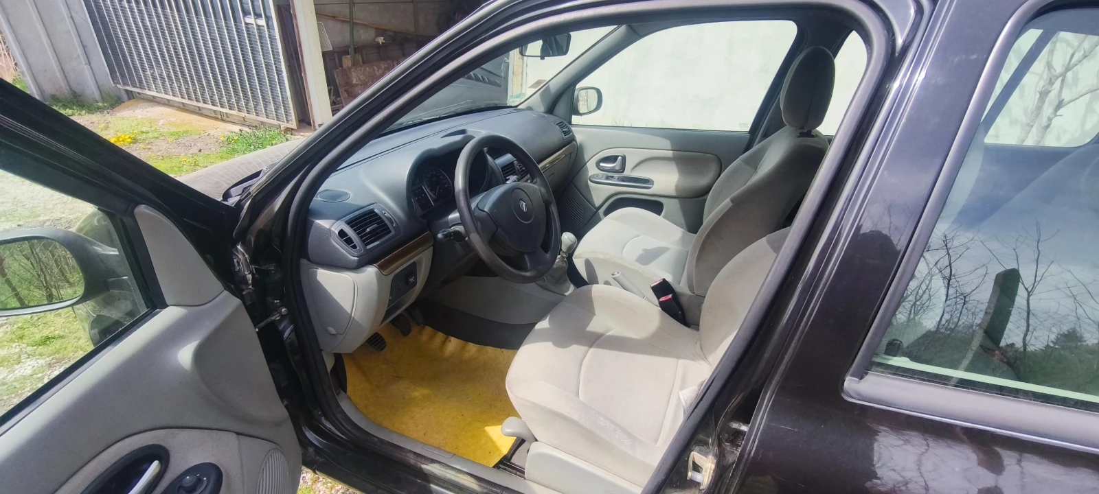 Renault Clio, снимка 11 - Автомобили и джипове - 54221052