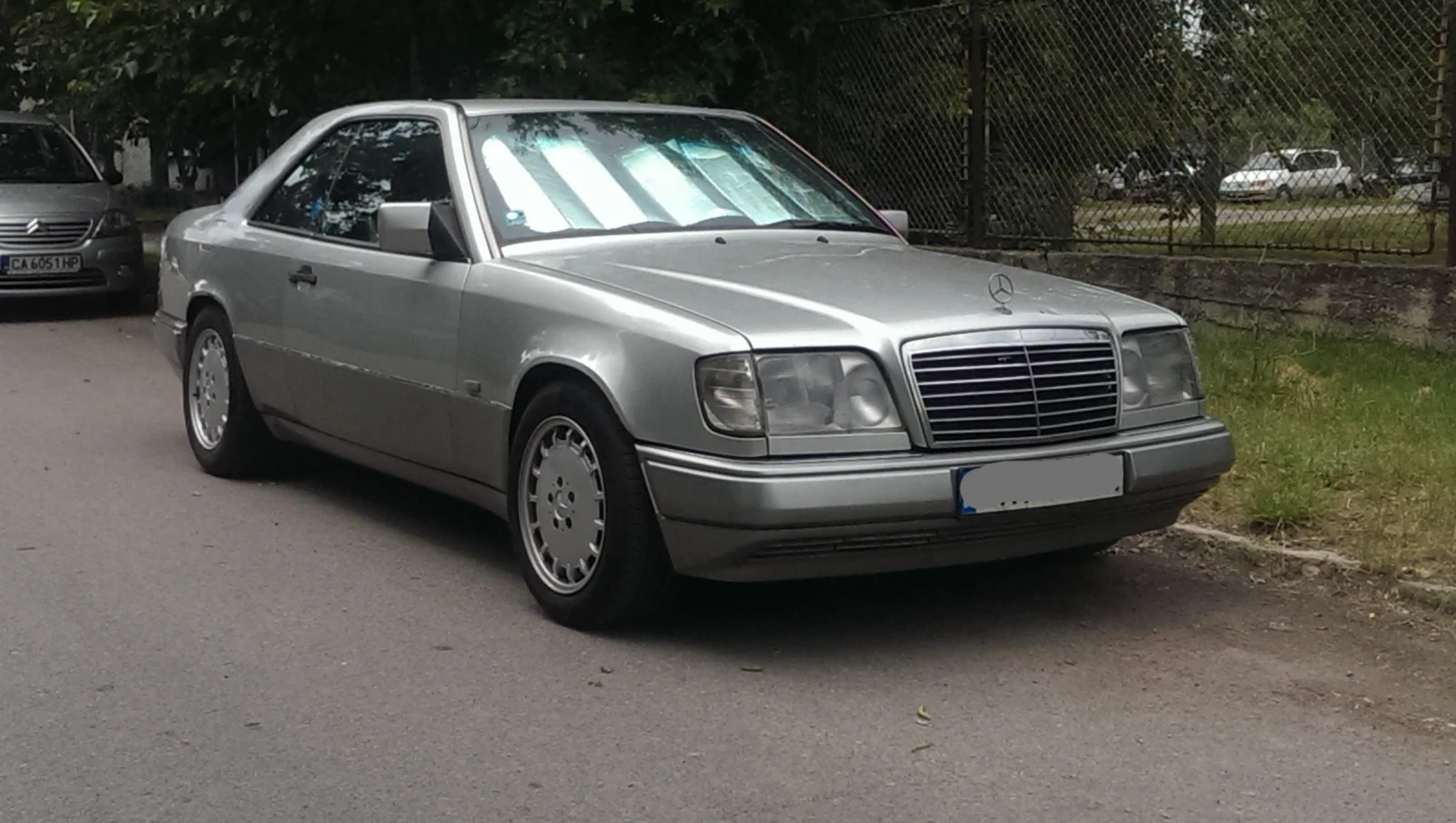 Mercedes-Benz E 200, снимка 3 - Автомобили и джипове - 54281215