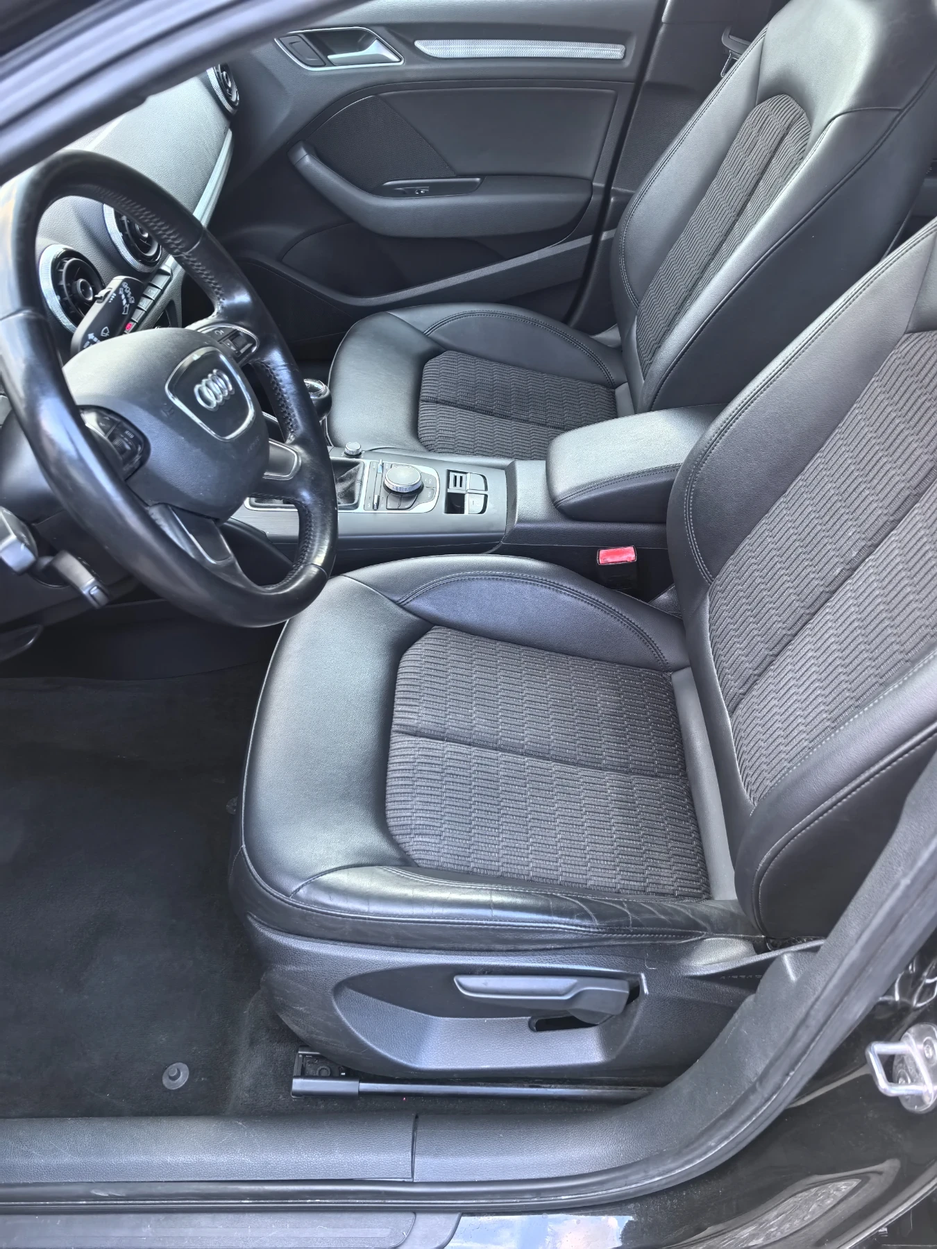 Audi A3 1.6 ПЕРФЕКТЕН 100% РЕАЛНИ КМ. , снимка 12 - Автомобили и джипове - 54302835