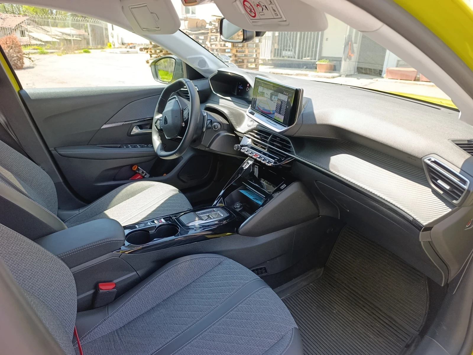 Peugeot 208 ALLURE 1.2 PureTech 100 HYBRID 48V e-DCS6 EURO 6.4, снимка 3 - Автомобили и джипове - 54345344