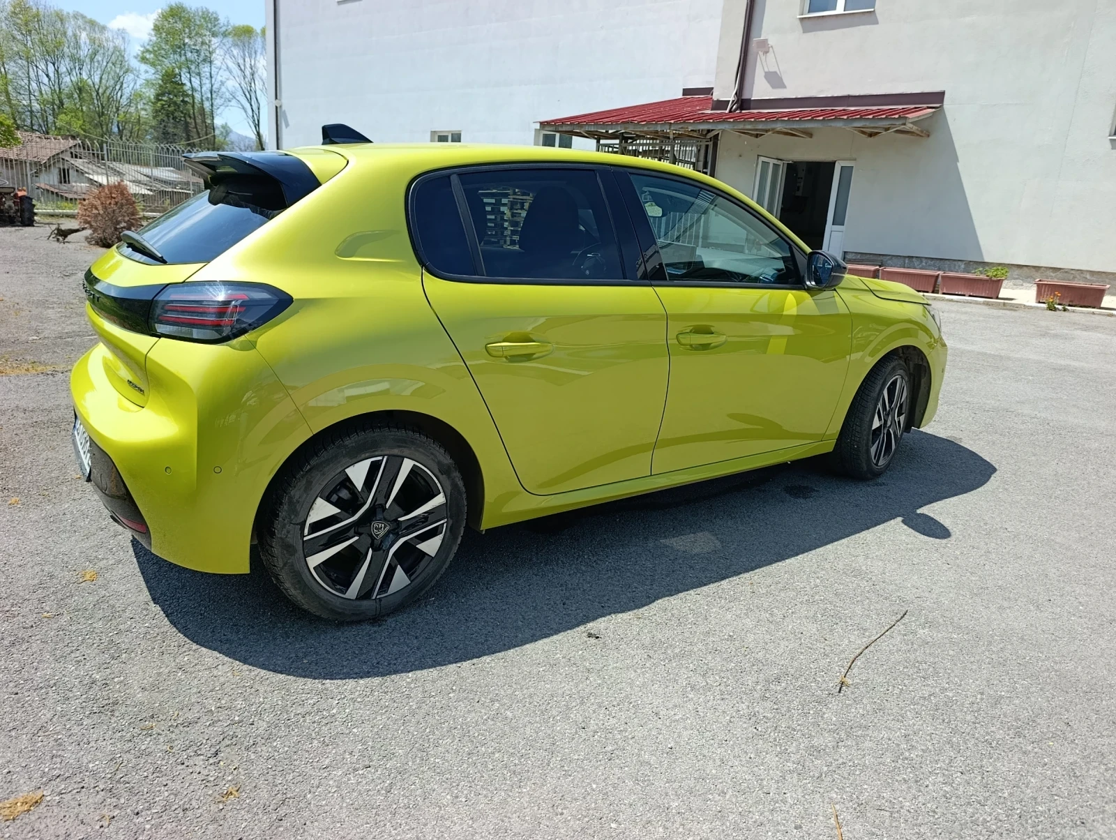 Peugeot 208 ALLURE 1.2 PureTech 100 HYBRID 48V e-DCS6 EURO 6.4, снимка 5 - Автомобили и джипове - 54345344