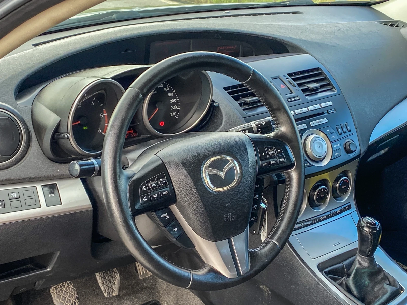 Mazda 3 1.6HDI::109кс::, снимка 8 - Автомобили и джипове - 54732219