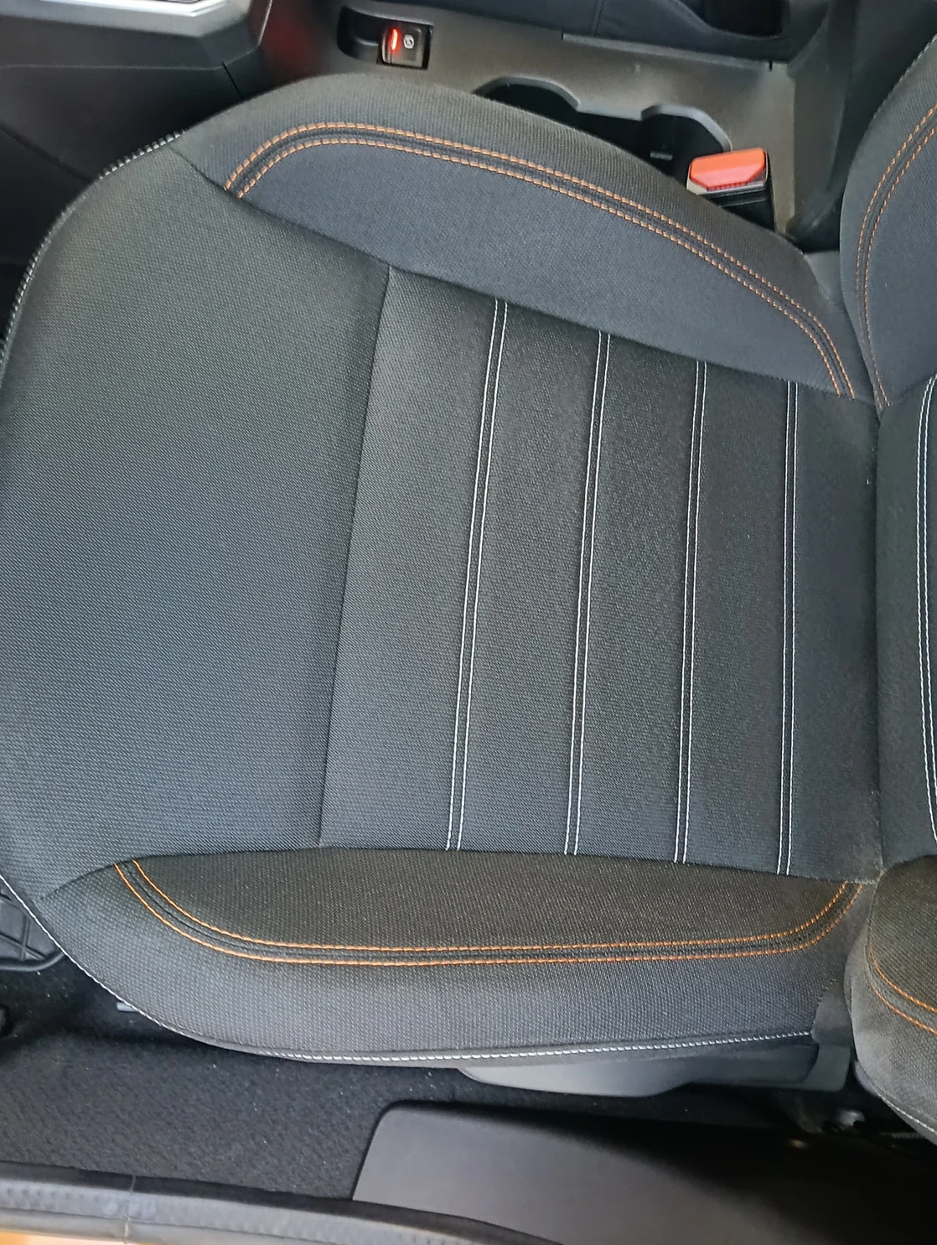 Dacia Sandero Stepway 1.0 Tce 90 LPG, снимка 10 - Автомобили и джипове - 54755503